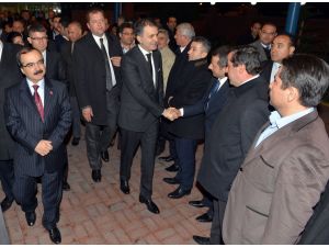 Bakan Çelik Adanada