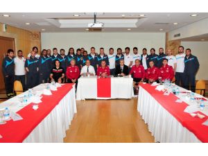 Uefa B Lisans Kursunun İlk Etabı Tamamlandı