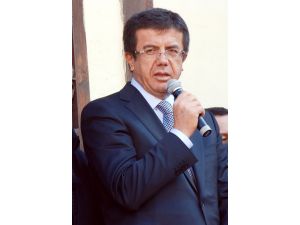 Ekonomi Bakanı Zeybekçi Kütahyada