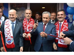 Arınç: Bakmayın Dedikodulara. Başımız Dik, Alnımız Açık