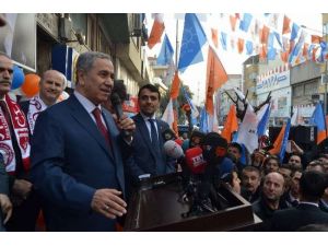 Arınç: Dedikodulara Aldırmayın