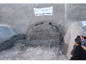 Bakan Çelik, Suruç Tüneli İnşaatını Gezdi