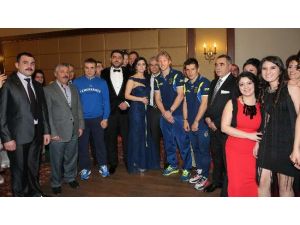 Fenerbahçe Ekipçe Nişanda