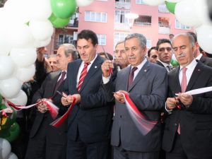 Bülent Arınç, Otopark Açılışına Katıldı