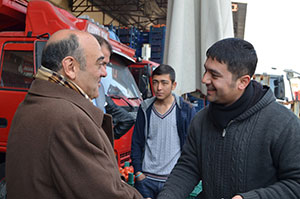 MHP’li Adaylardan Hal Esnafına Ziyaret 