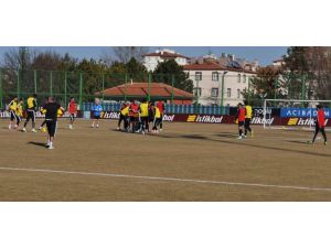Kayseri Erciyesspor, Akhisar Belediyespor Maçı Hazırlıklarını Sürüyor