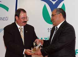 Airfel Ödüle Doymuyor