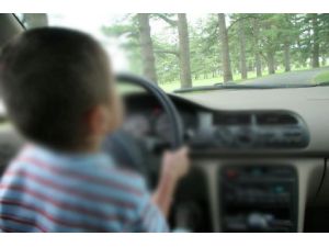 Kaza Yapan Kurnaz Çocuk: Ben Cüceyim