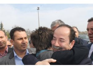 Chp Edirne Belediye Başkan Adayı Gürkan, Gişelerde Konvoyla Karşılandı