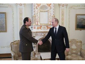 Putin’den Sisi’ye Destek