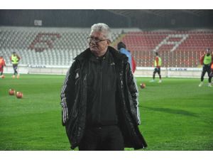 Balıkesirspor, Gaziantep Büyükşehir Belediyespor Maçı Hazırlığını Sürdürdü