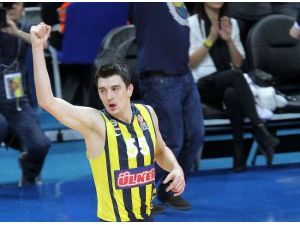 Fenerbahçe Rakibi Potaya Gömdü