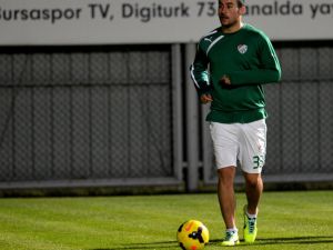 Bursaspor Ozan İpekin Sözleşmesini Uzatıyor