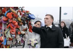 Her Şey Mutluluklarının Devamı İçin