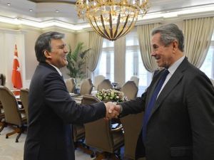 Gül, Anayasa Konseyi Başkanı’nı Kabul Etti