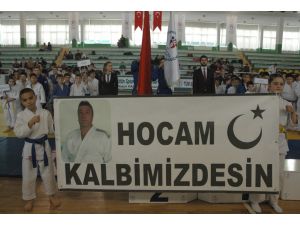 Eski Milli Sporcu Anısına İller Arası Judo Turnuvası Düzenlendi