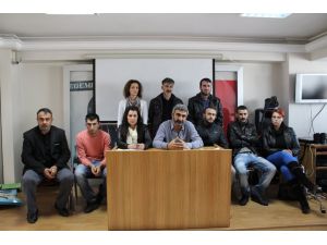 Çiğli Chp’de Açlık Grevi, Caddede Seçim Halayı