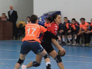 Hentbol Bayanlar Süper Ligi