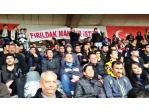 Ankaragücü Maçında Mansur Yavaşa Pankart Şoku