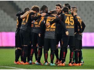 Galatasaray Galibiyette Kiltlendi