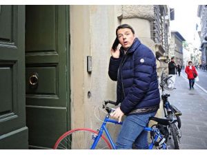 İtalya’ya Bisiklet Tutkunu Başbakan