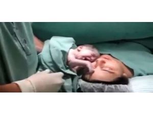 Tek İsteği Annesinden Ayrılmamak