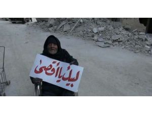 Dünyaya Tek Başına Haykırdı