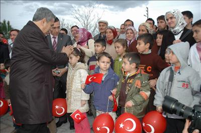 Arınç açılış yaptı 