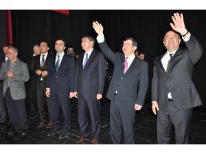 Alanyaya Bakan Çıkarması