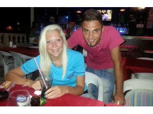 Bu Aşk İngiltere’de Gündem Oldu