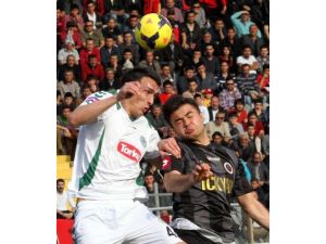 Gençler Gitti Geldi