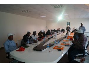 Yüzde 64ü Hıristiyan Gana Helal Tavuk İstiyor