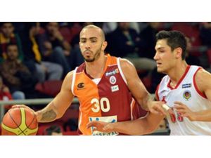 Galatasaray’a Potada Darbe