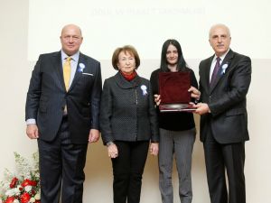 Koç Holdinge Vergi Şampiyonluğu Ödülü