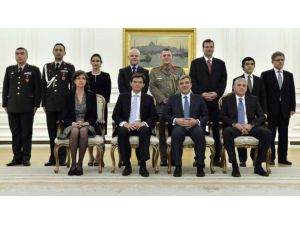 Gül Mektubu Kabul Etti