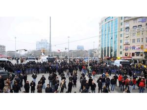 Chp Taksim’e Çıktı