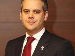 Bakan’dan Demirören Ve Terim’e Moral Telefonu
