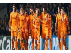 R.madrid Schalke’yi Çimlere Gömdü