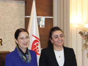 Aile Bakanı İslam’dan Çocuk Gelinler Açıklaması