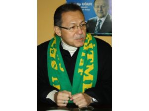 Edip Uğur: “Dünya 30 Mart Seçimlerini Takip Ediyor”