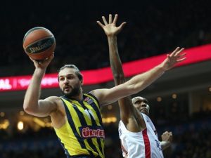 Fenerbahçe’den Olympiakos’a Ders