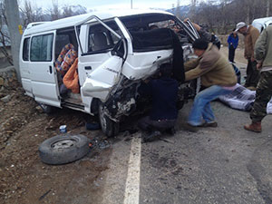 Kamyonetler Çarpıştı: 5 Yaralı