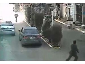 Alevlerin İçinde Kaldılar