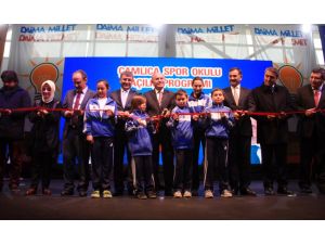 Çamlıca Spor Salonu’nu Kadir Topbaş Açtı