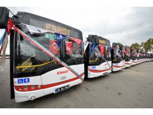 İzmir’de 30 Körüklü Otobüs Daha Yollarda