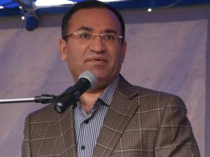 Bozdağ: “Muhalefet Partisi İftiralarla Seçim Çalışması Yapıyor”