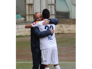 Tekden Denizlispor 3’te 3 Yaptı