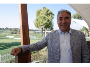 Tiger Woods Üçüncü Kez Gelecek