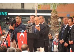 Bahçeli: Başbakan Top Koştururken...