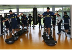 Fenerbahçe, Trabzonspor Maçının Hazırlıklarını Sürdürüyor